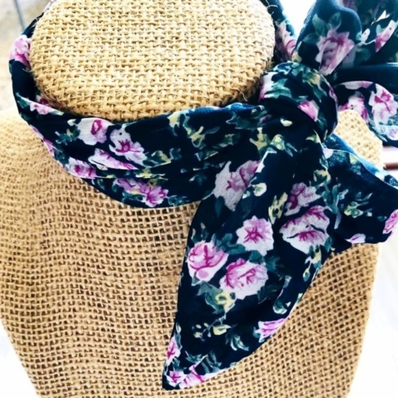 Alquimia Accessories - SKINNY FLORAL PRINT BANDANNA SCARVE